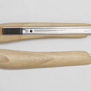 左利き用木製カッターナイフ（メープル）の画像