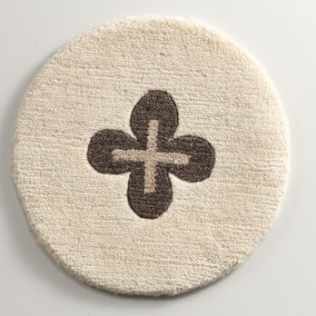 【絶対色あせないラグ！】手織り羊毛１００％　4047　オフホワイトバック・茶花・白色クロスの画像