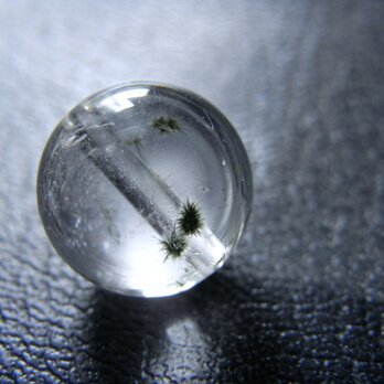 星入り水晶（アクチノライト・イン・クォーツ）10mm 8（1個）の画像